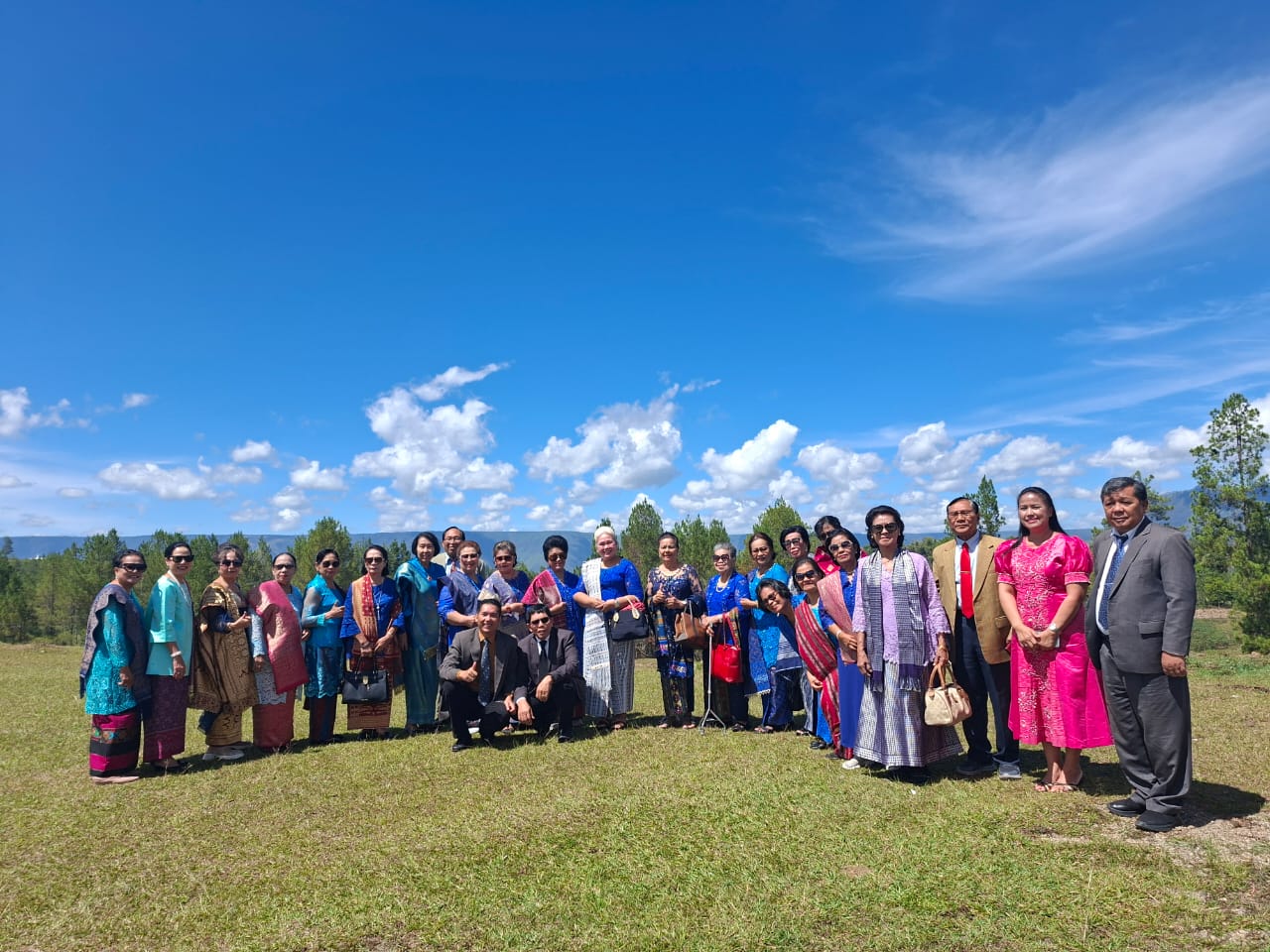 KUNJUNGAN ROHANI SEKSI LANSIA HKBP MEDAN SUDIRMAN11