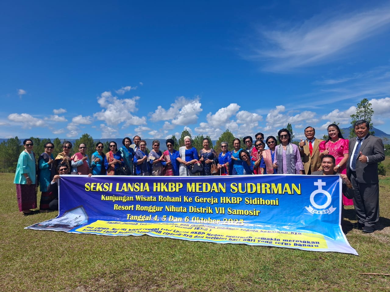 KUNJUNGAN ROHANI SEKSI LANSIA HKBP MEDAN SUDIRMAN